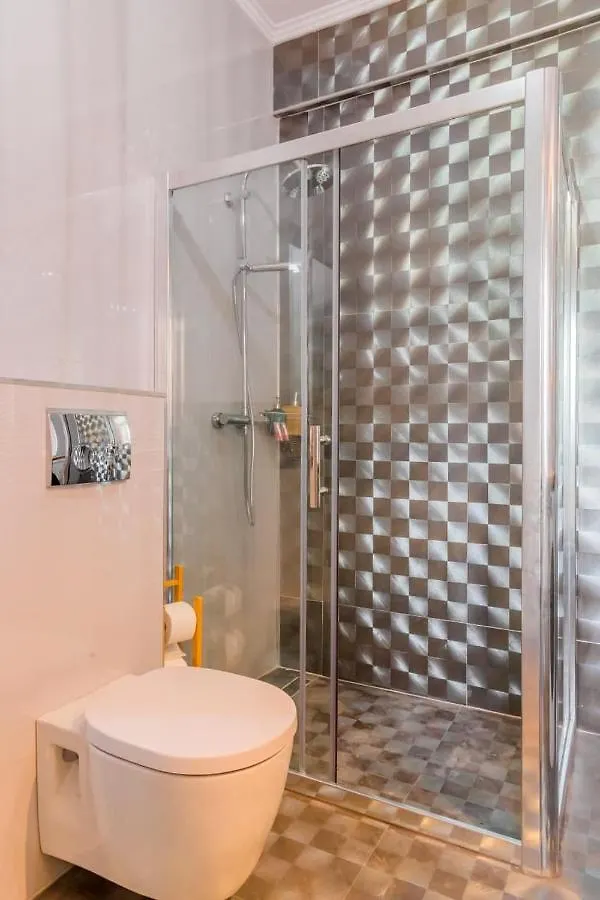 Inova Central Apartment Bucharest Romania